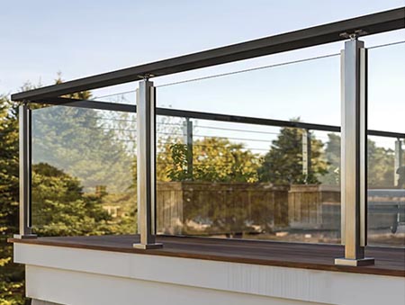 Stainless steel and glass railing for outdoor terrace