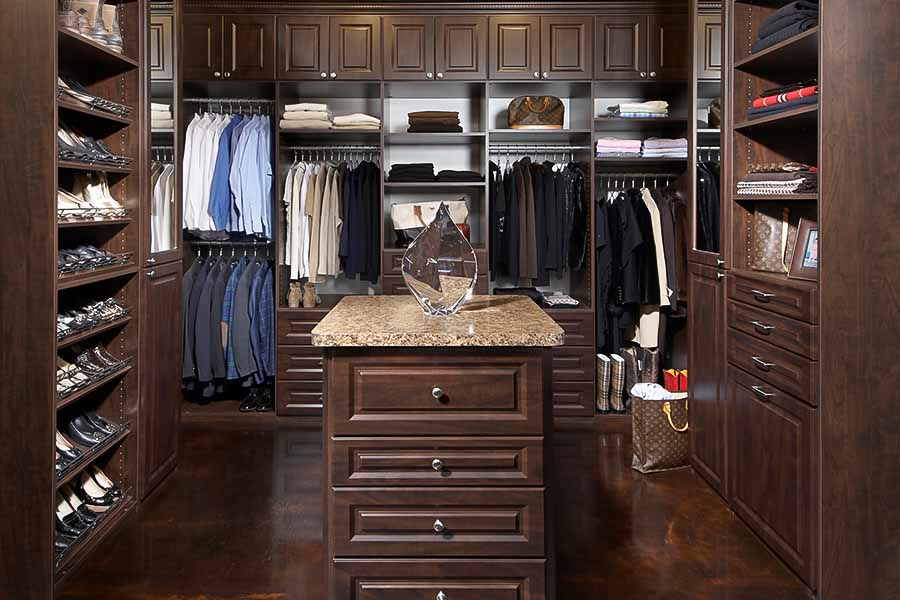 Thermofoil laminated finish for closets