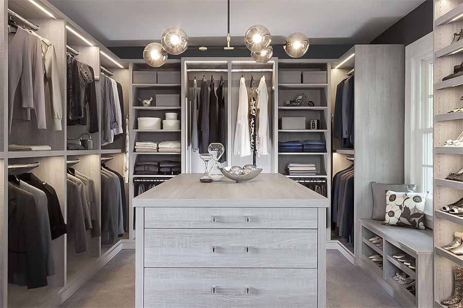 Modern walk-in closet