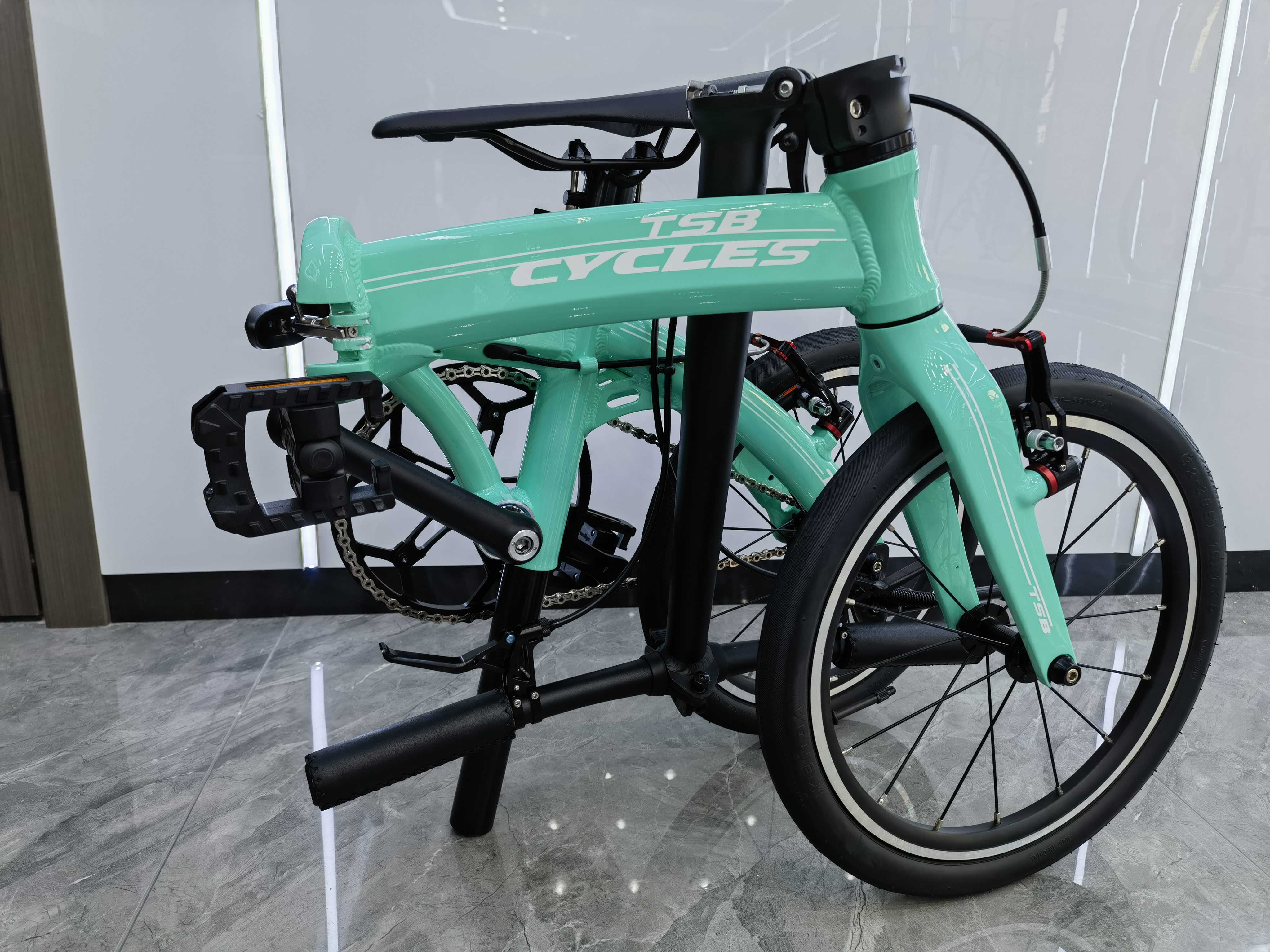 折叠自行车-0e911166a86d1e938d55c87d4e80e87