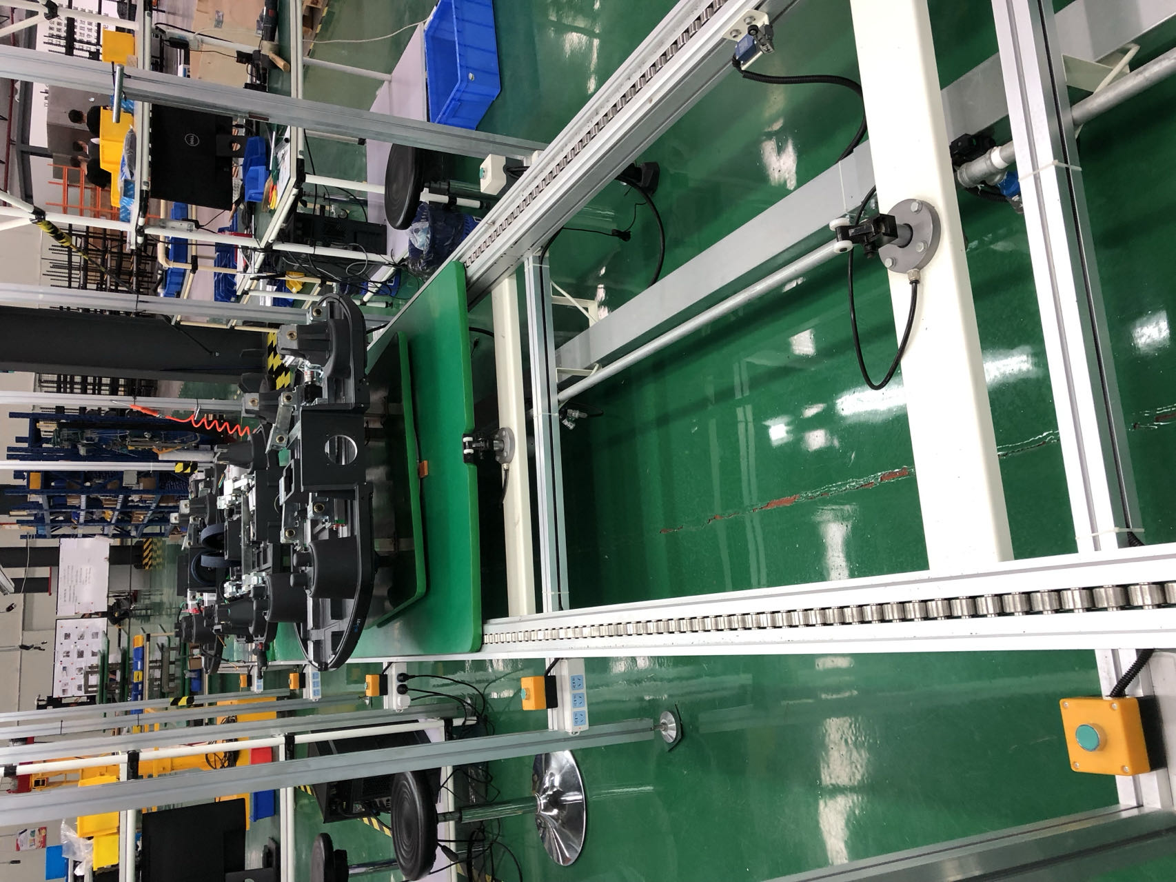 AGV组装生产流水线