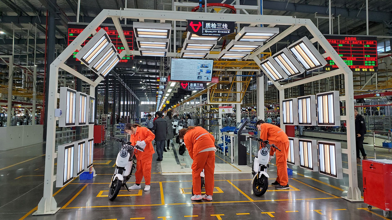 电动车流水生产线