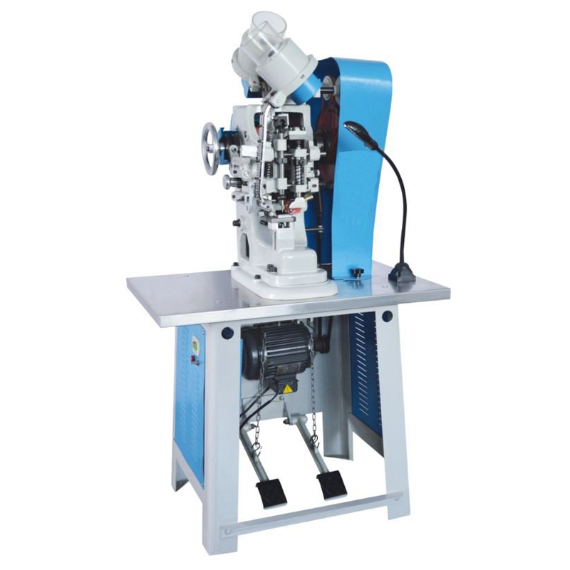 自动冲孔鸡眼机