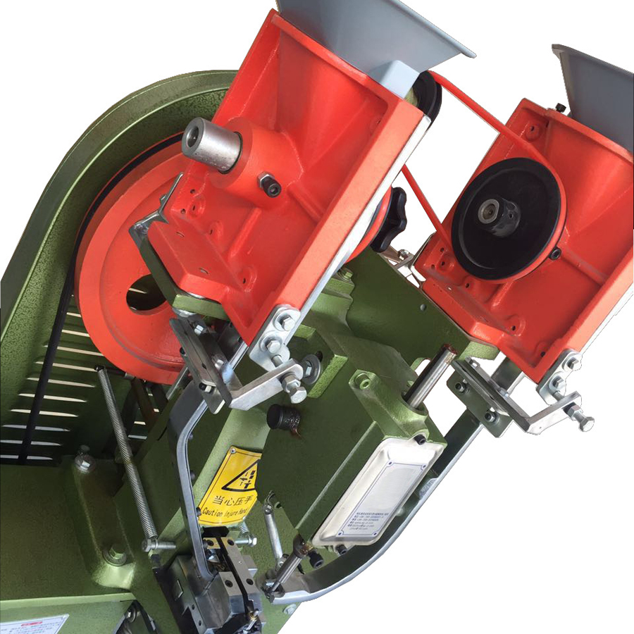 9405676509_1467978695