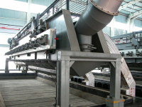 2上部结构与铝母线