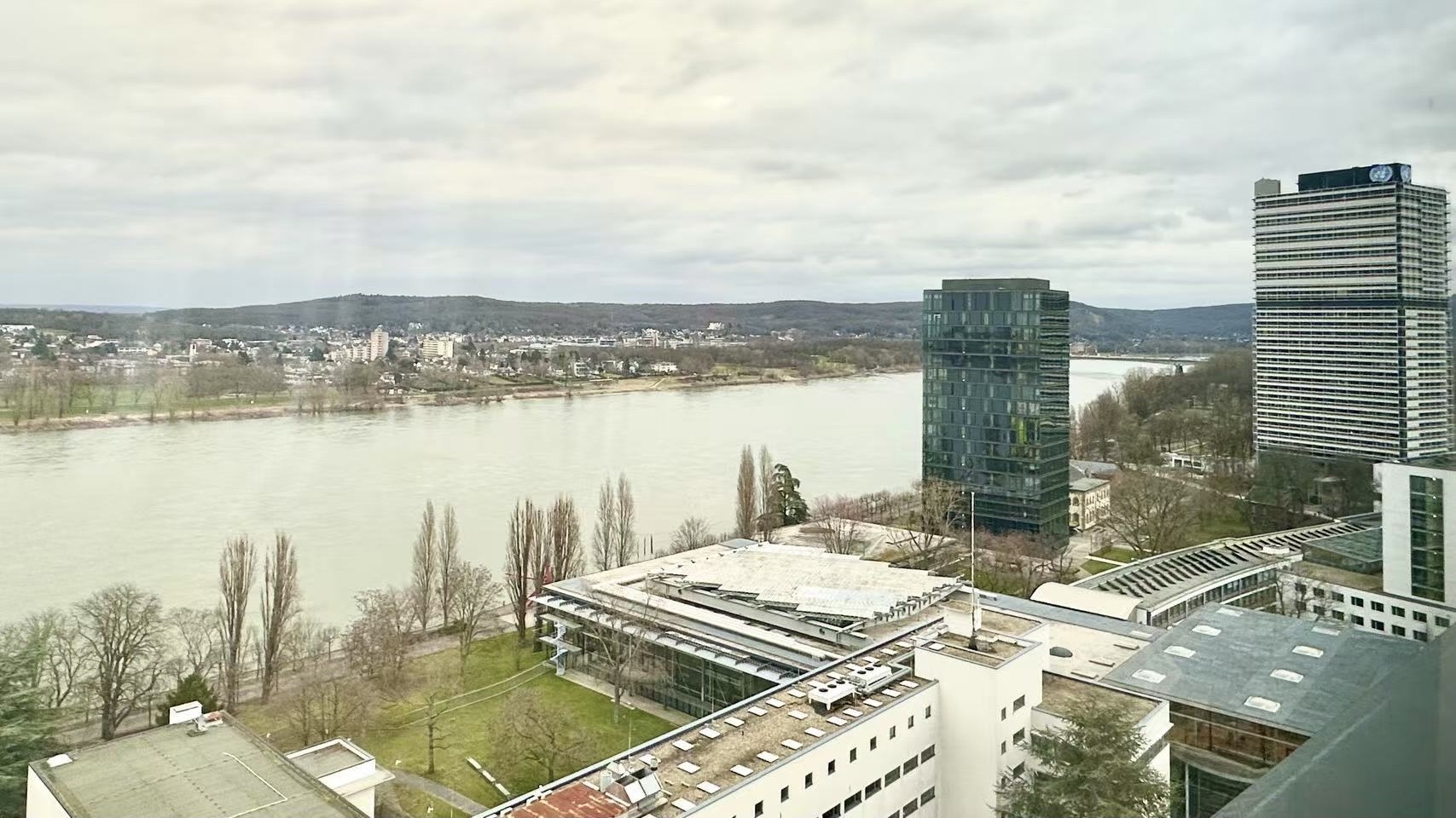 2f965f10dee54ca39e21c214238cef9f