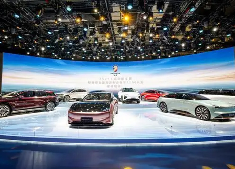 Shanghai Hezhan LED display 360 square meters