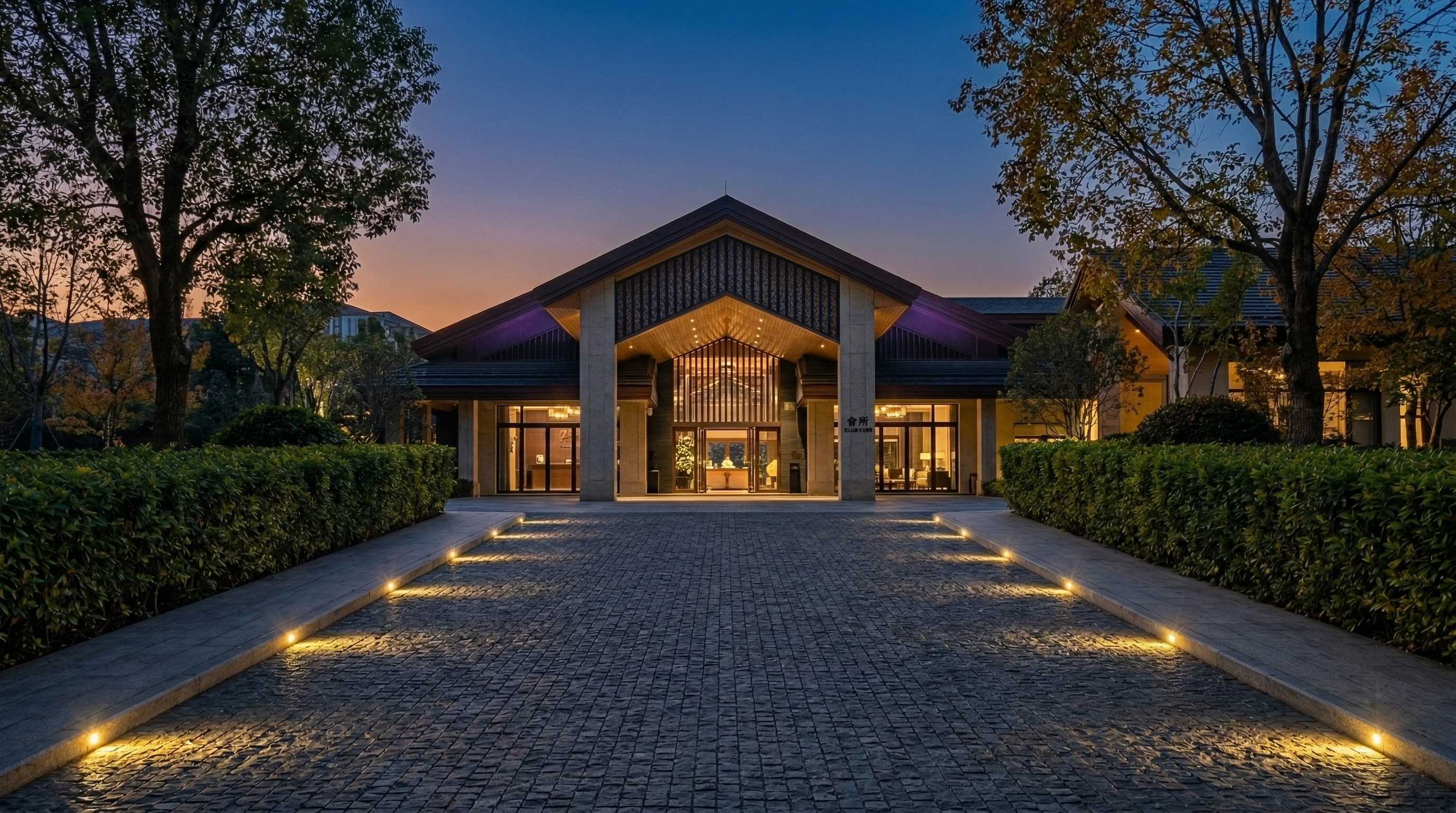 LED wall washer lighting for building facade project