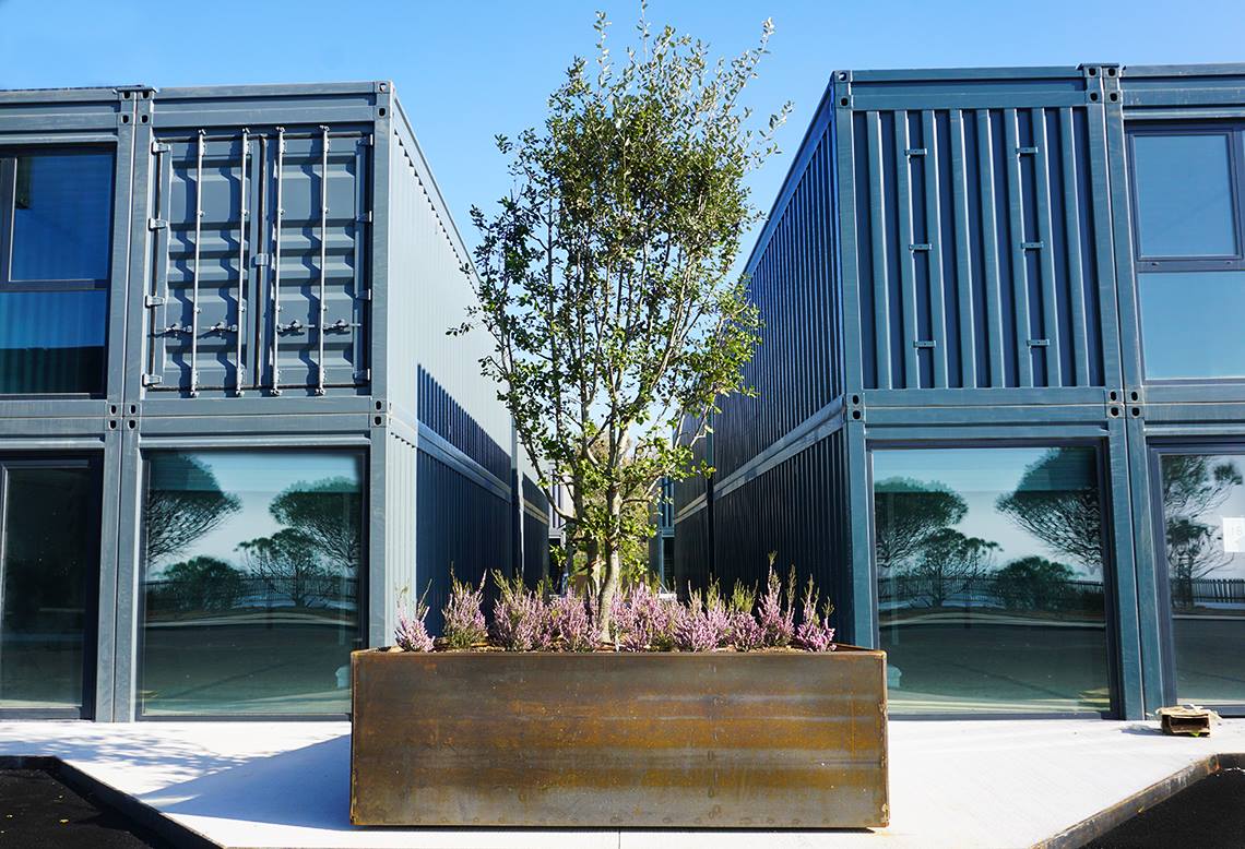 All container are 100% turn key, when arrived, you can set up your own hotel right away