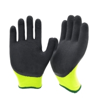 Latexfoamwintergloves-2