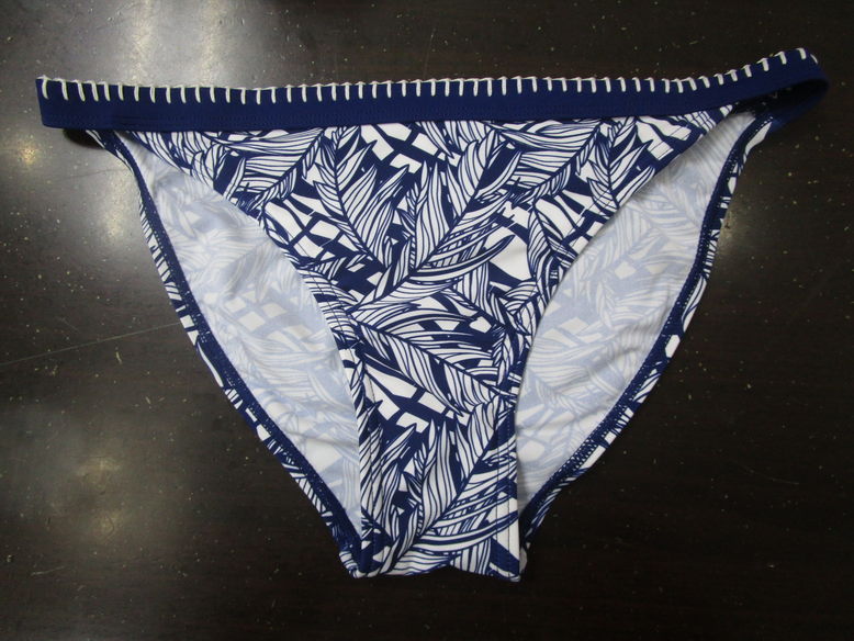 PE22047slip1