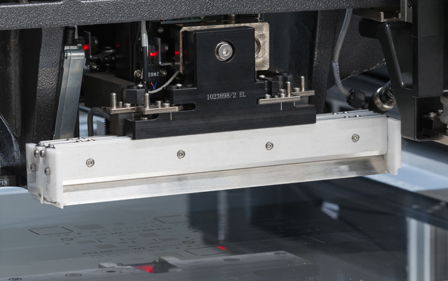 b5ec1a94a2bcac1fb5569d5a30e2a692_Quick-20Release-20Squeegee_1_0