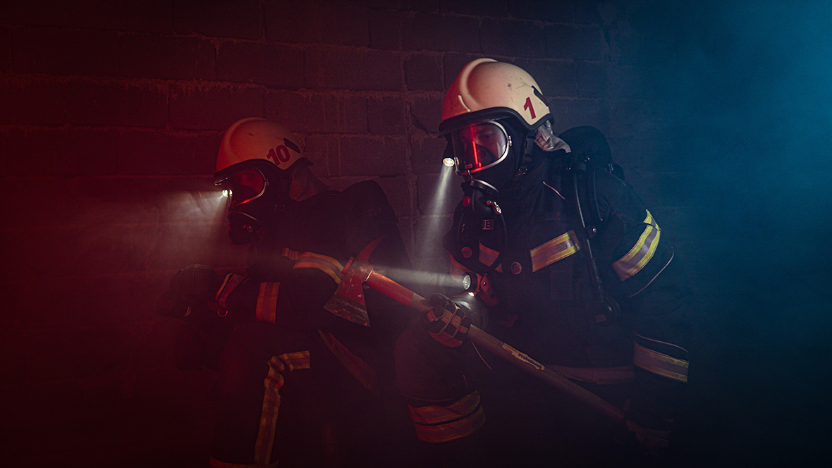 Headlamp & Flashlight & Handlamp are used in Rescue Operations