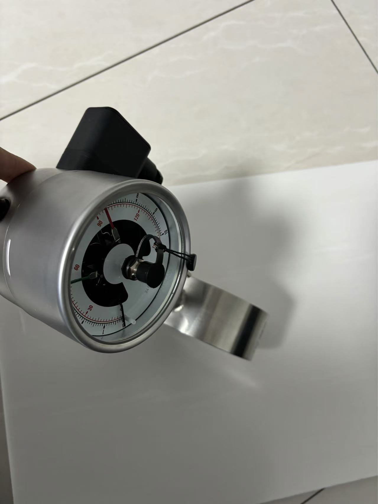 Magneticsnapactionswitchmodel821pressuregauges