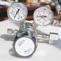 Laboratorystainlesssteelpressurereducersandpressurereliefvalvesformixedgasesincludingargon,helium,oxygen,hydrogenandchlorine