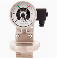 100MM膜片式1.6级电接点差压表