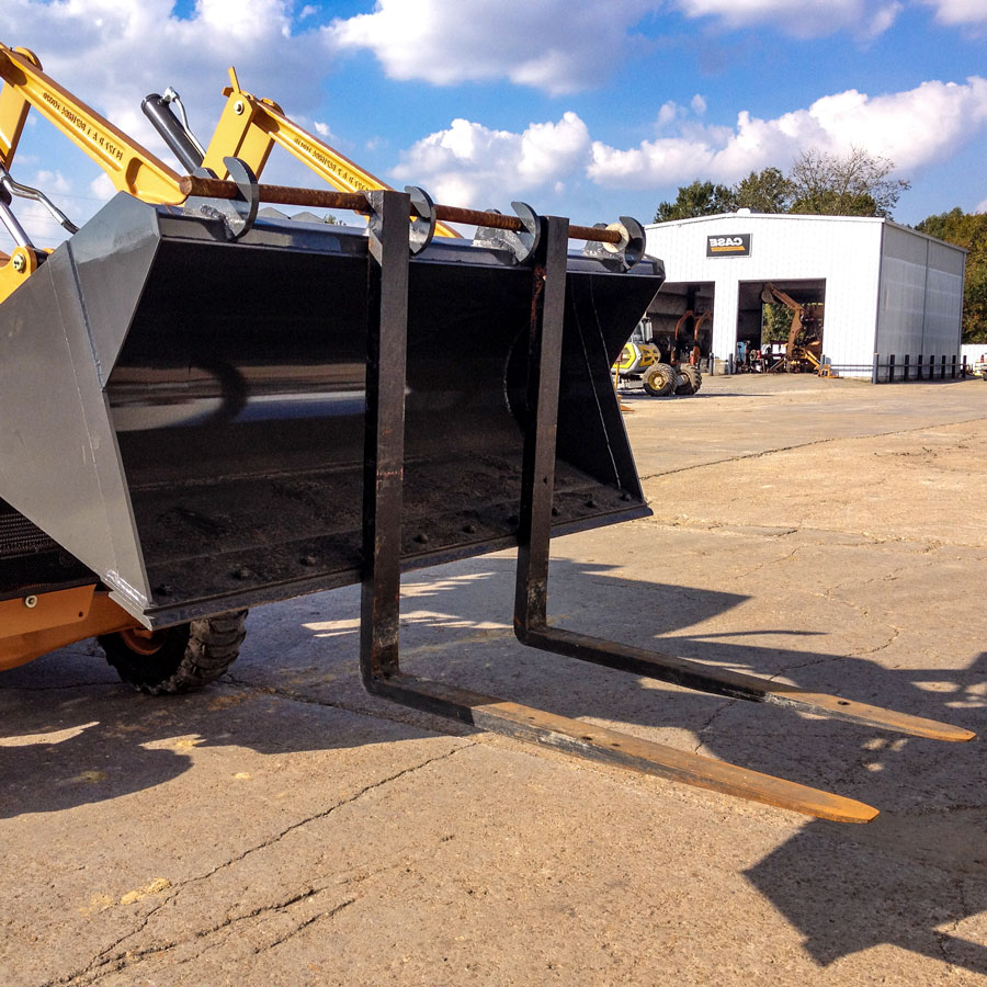 Bucket-Forklift-Forks-Action