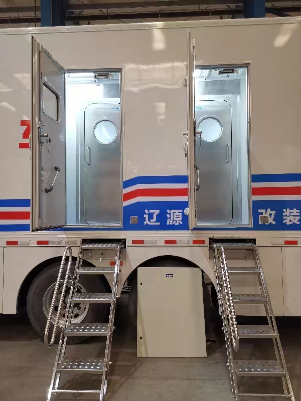 Application of Biosafety Doors in Mobile Sampling Vehicles