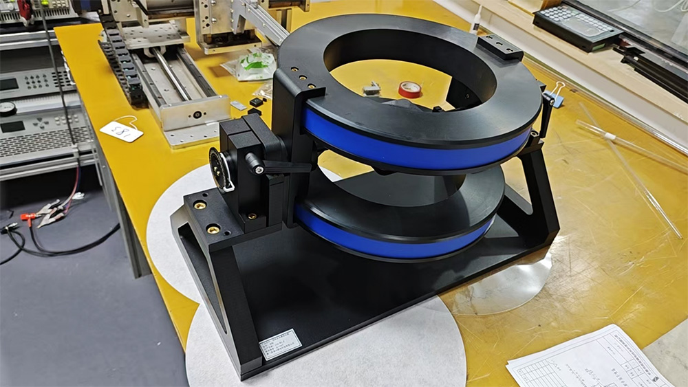 Custom Rotating Helmholtz Coil(B=10mT) P3