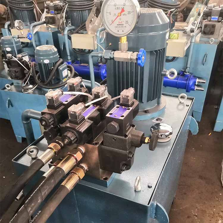 magnetic field press - used for molding magnetic powder materials