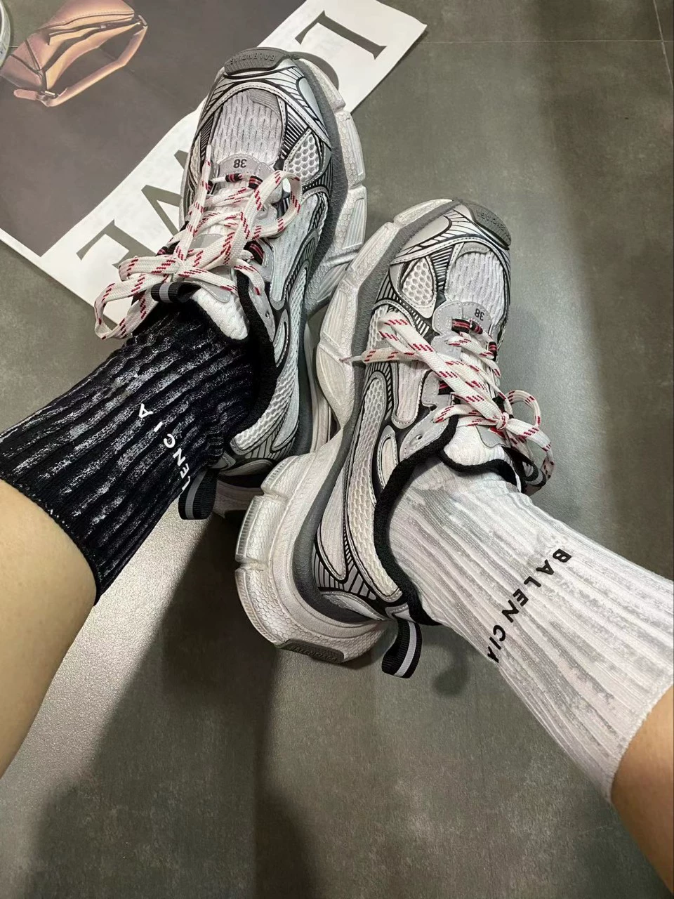 12ea1aaac464d834239c1b4be099992