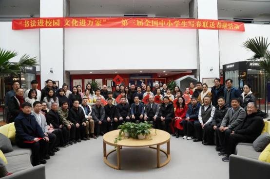 民间秘传道家祝由术秘诀简述——何易明(催眠辟谷立体疗法创始人)-澳門法治報