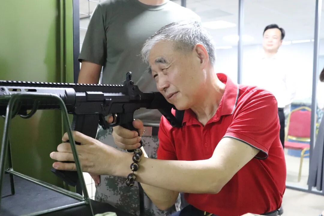 香港致公党、光彩上合、澳门法治报与河南省全民国防教育中心达成战略合作意向(图6) 香港致公党、光彩上合、澳门法治报与河南省全民国防教育中心达成战略合作意向(图6)