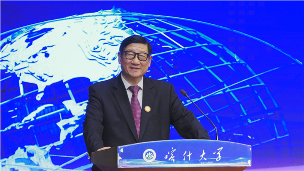 _IBK_图片2.png 廉价绿电点燃数字引擎,龚家龙专家建言百万P级AI算力大基地