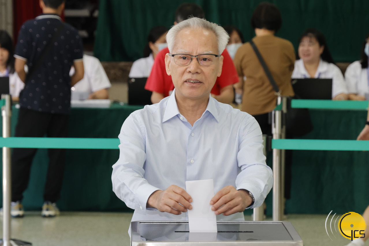 2025立法会选举：行政长官岑浩辉投票