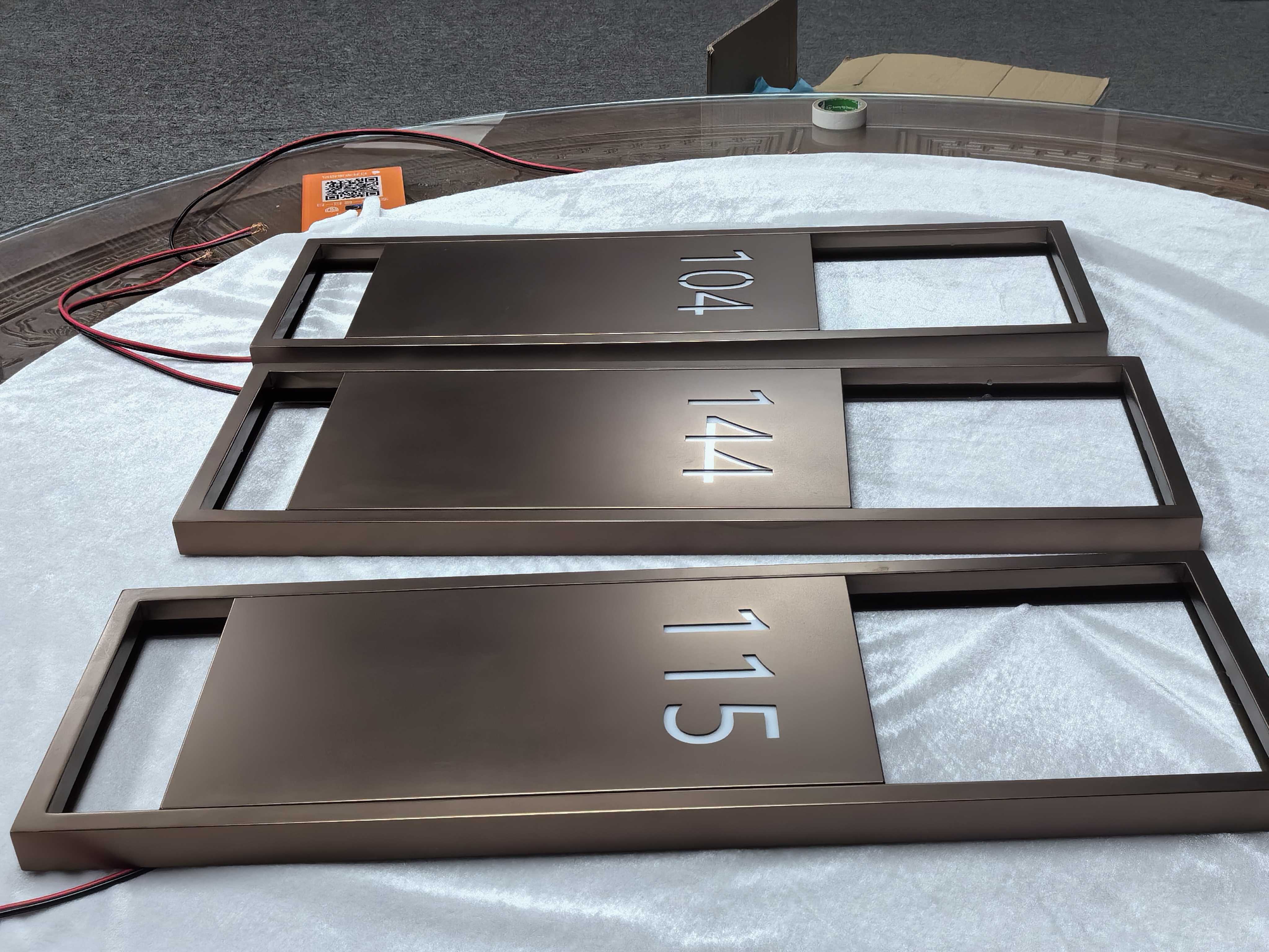 szroden-sign-stainless-steel-room-number-sign-production