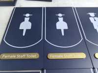 szroden-sign-female-staff-toilet-sign-detail