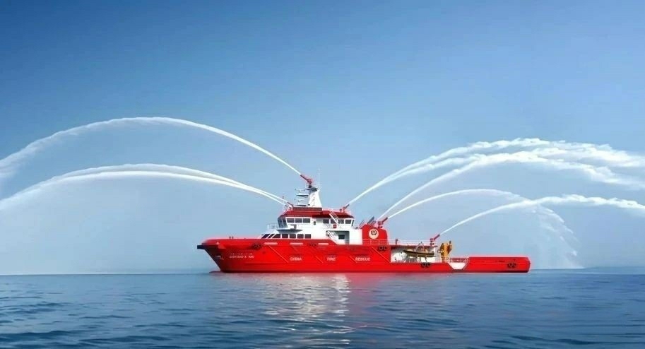 1400-tonfireboat-2-1-1