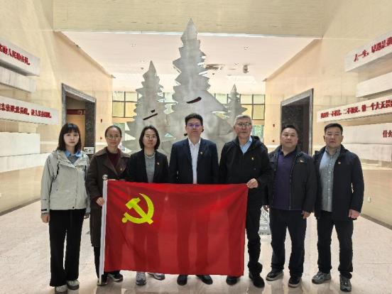 “牵手第一书记，助推乡村振兴”江苏省循环经济协会赴邳州开展党建调研活动