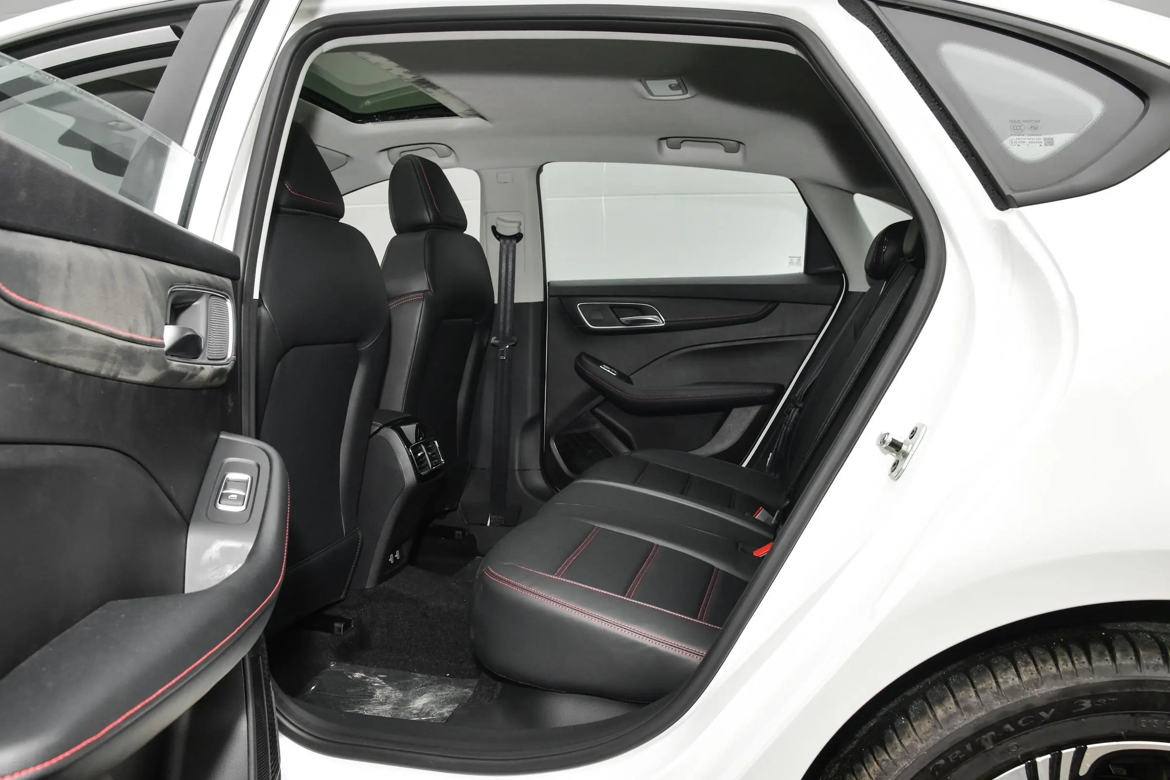 MG6-c3db51cffda820561487fe778fb3eddb~2508x0