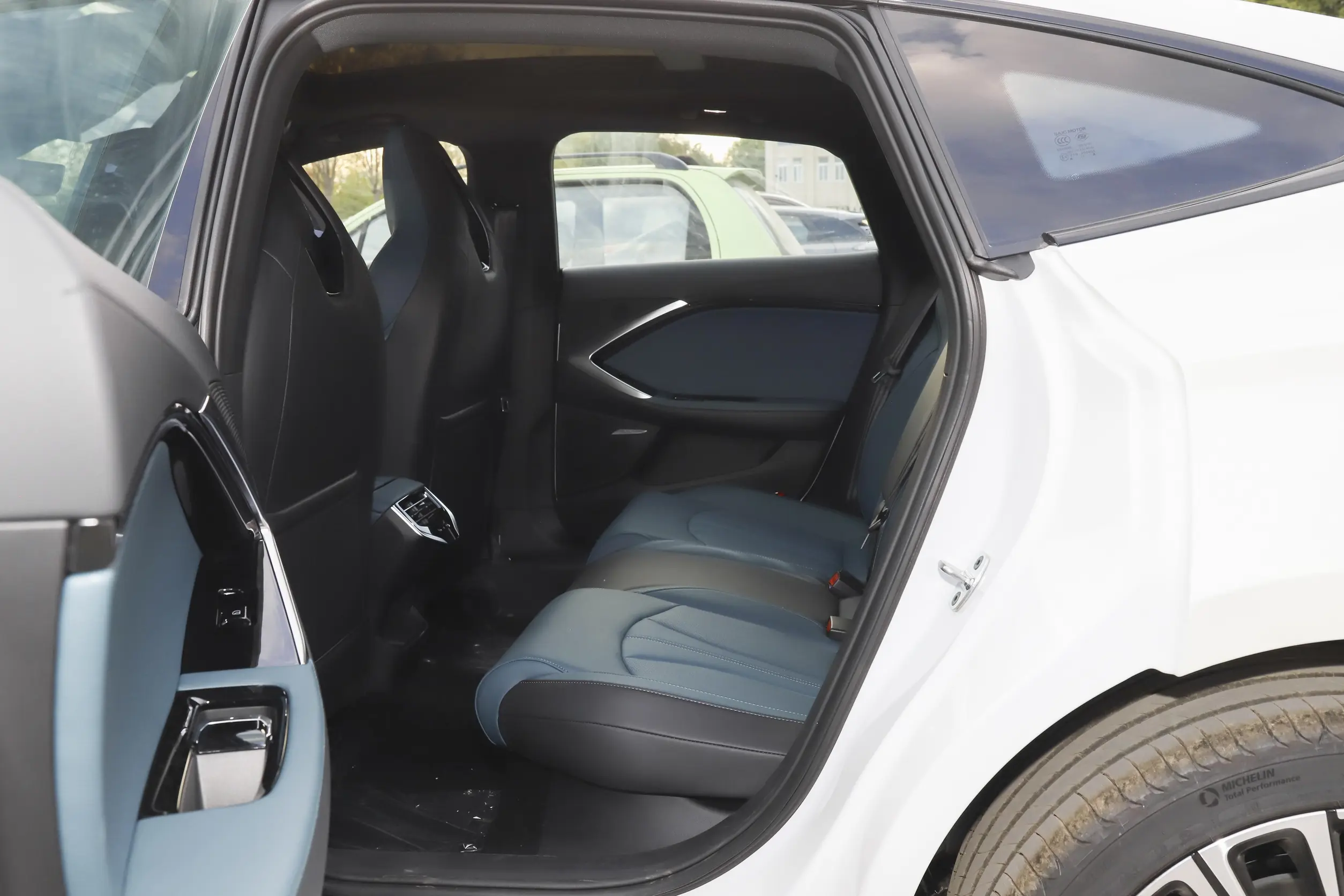 MG7-1e004a54b0a58e3835f6684bbb9e611d~2508x0