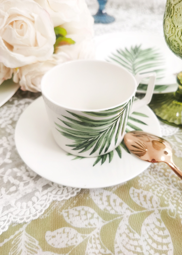 龟背竹01-df4536ac5766c93d5ce6a417d0094834_origin-1