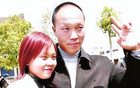 杀妻犯服刑11年，妻子活着归来，办案民警绝望自尽