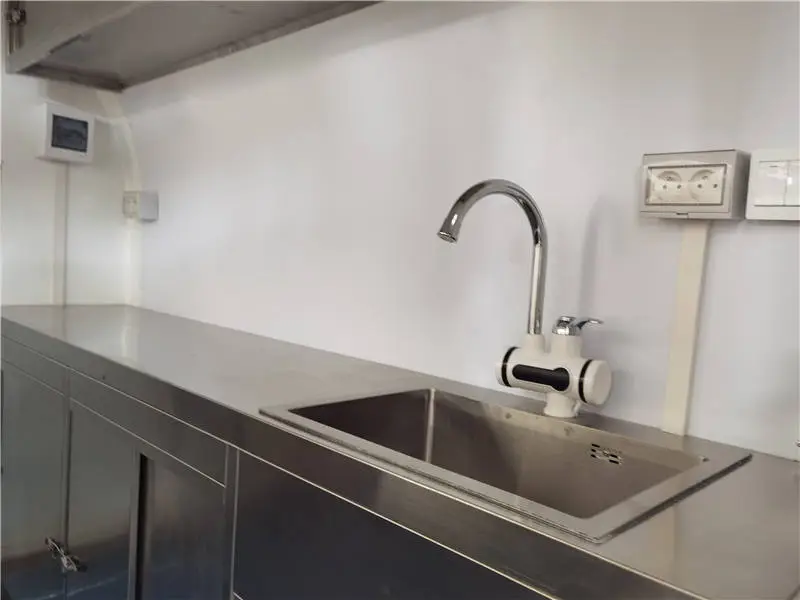 SRC230trailerwhite07