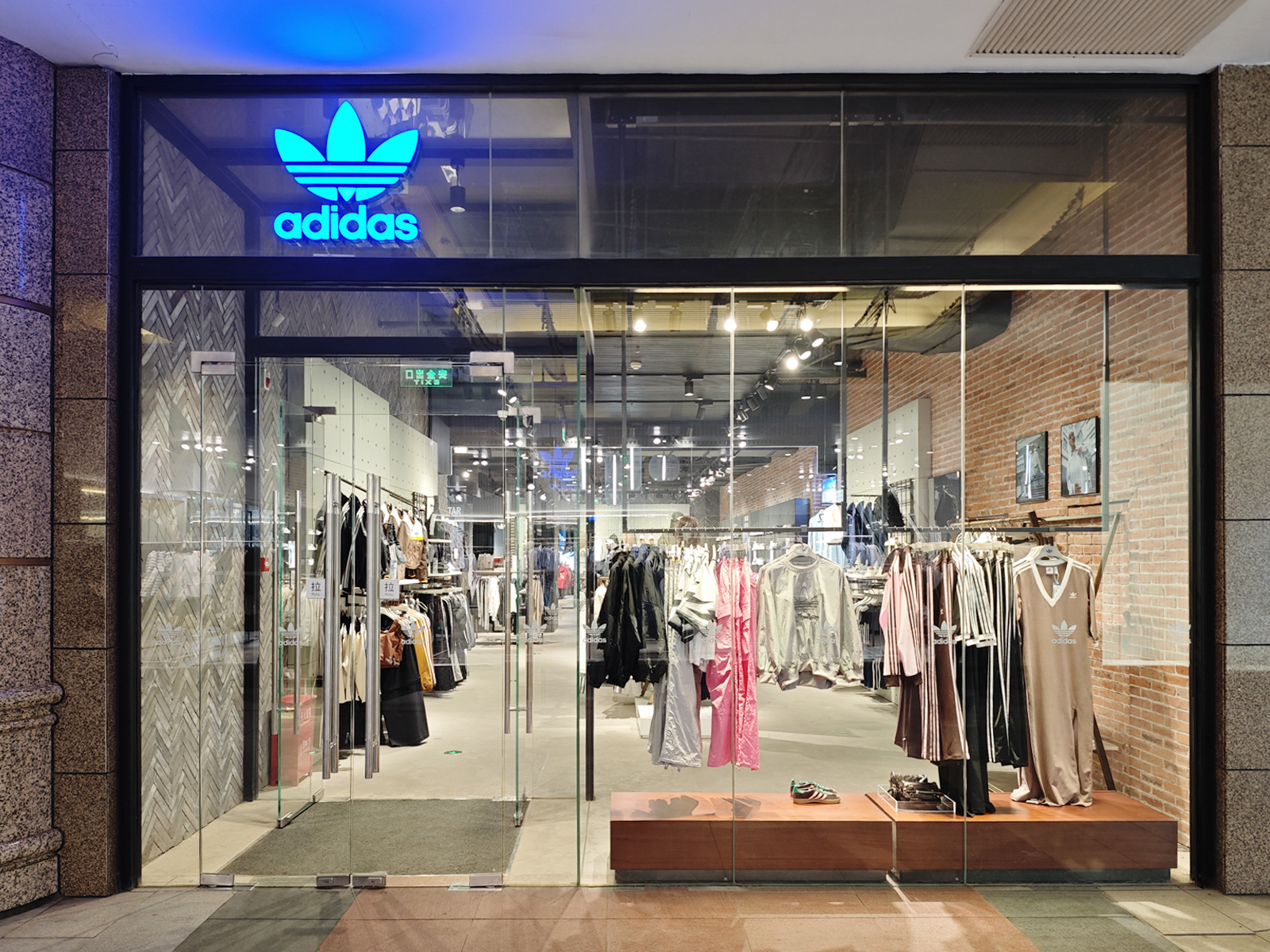 世贸天阶南街L1-138A