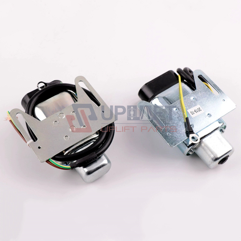 UP002059借XS1-28电磁吸铁无机房限速器磁开关XS1-26-4