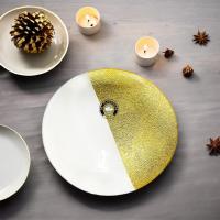 whiteandgoldchargerplate3