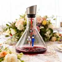 glasswinedecanterwithgroonandbride1