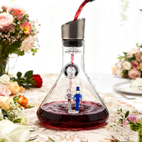 glasswinedecanterwithgroonandbride2