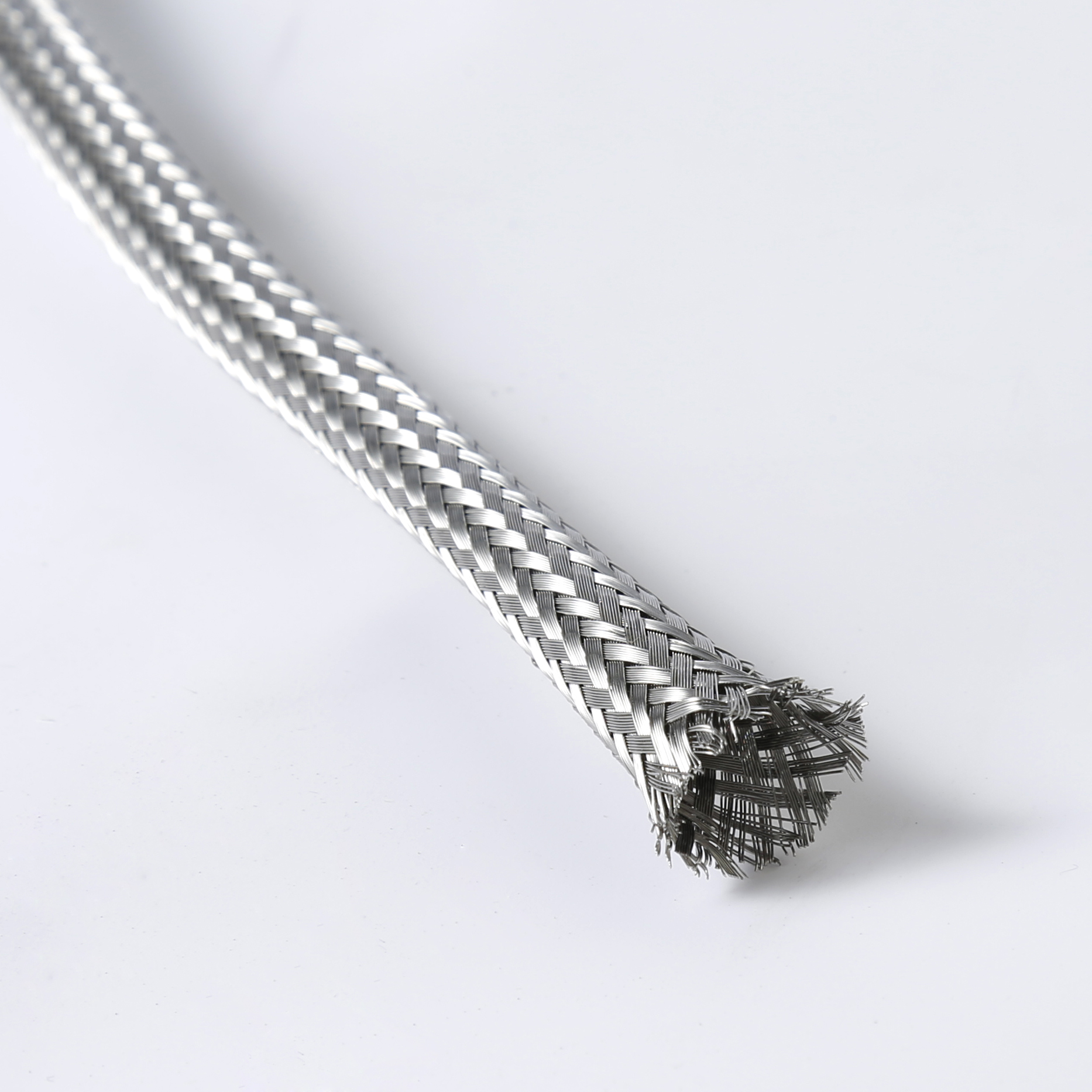 不锈钢编织套管-不锈钢编织圆管-_I6E3265