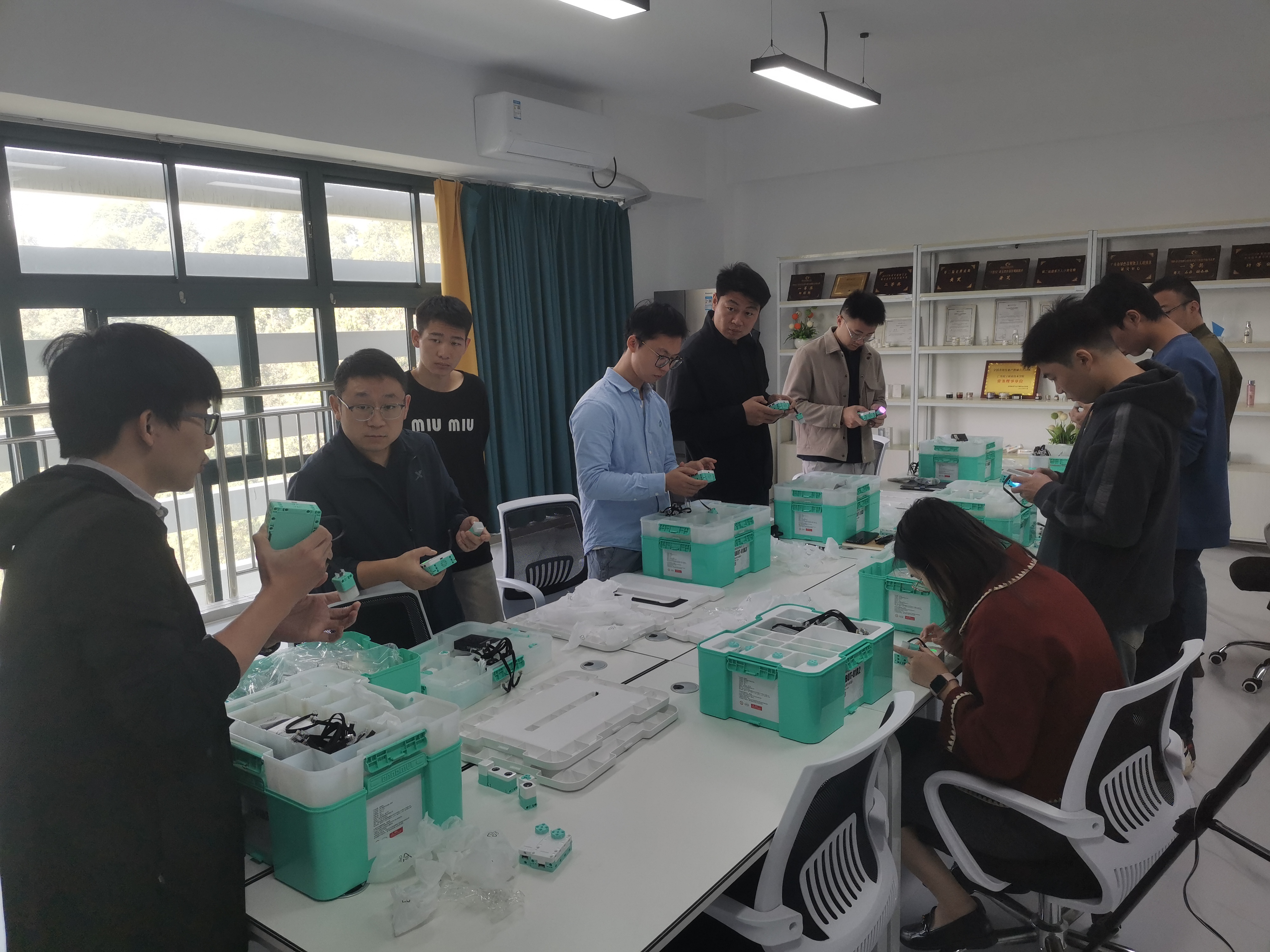 AI 产品公益捐赠 